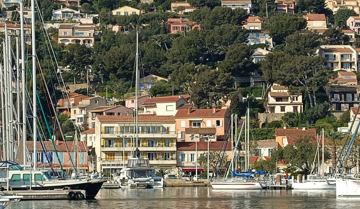 2025-155909.jpg
