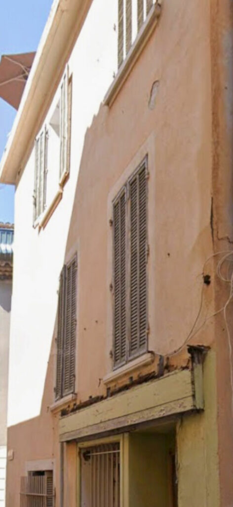 Immeuble La Seyne Sur Mer 105 m2, 4 lots.