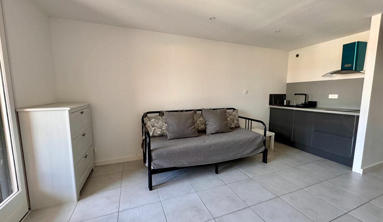 2025-18:18:56
